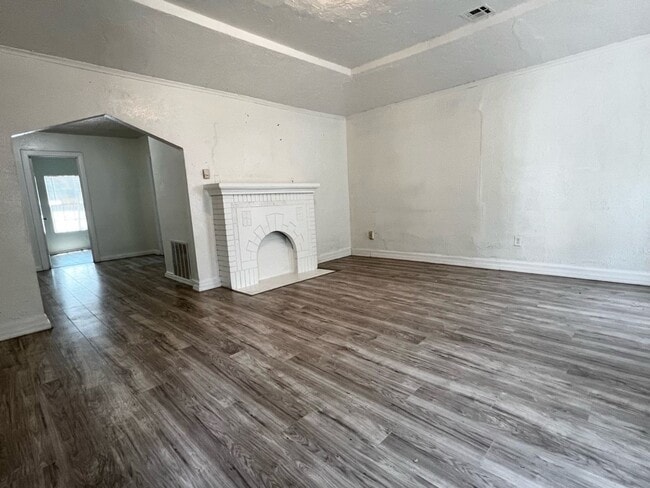 Photo - 2240 NE 20th St