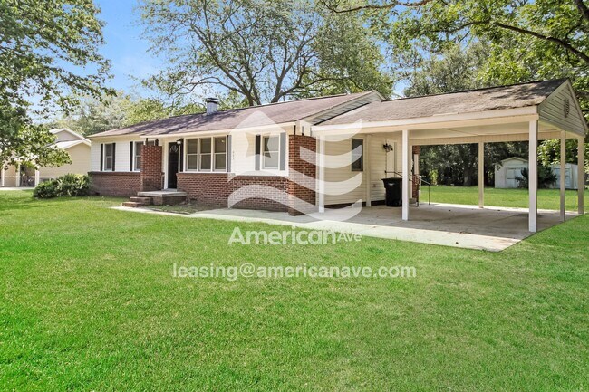 Photo - 883 Medfield Rd