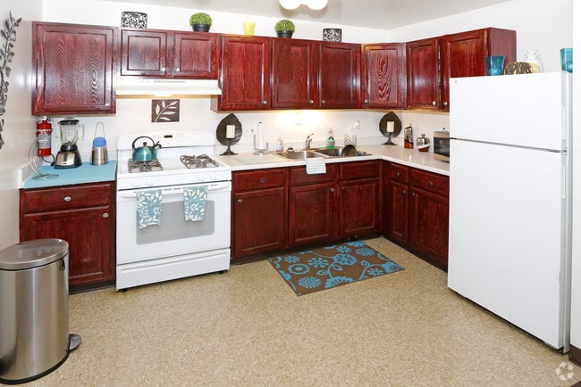 2BR,1BA,852SF - The Maple