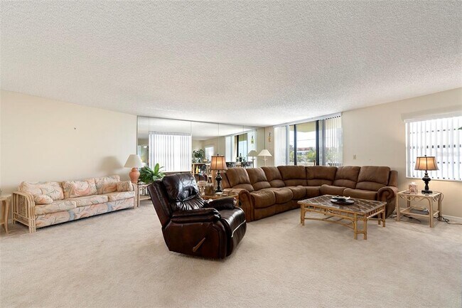 6500 Sunset Way Unit 116