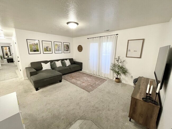 Photo - 8182 N Cedar Springs Rd Unit Apt Y4