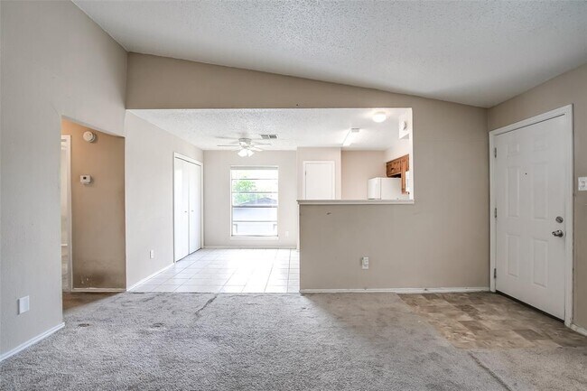 8419 Riverstone Dr
