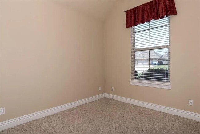 Photo - 3911 SW Sycamore St