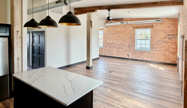 Living Room Unfurnished - 101 W Broadway St Unit C