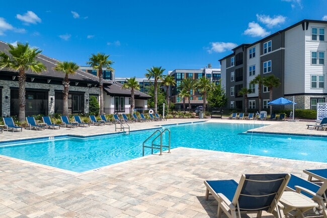 Building Photo - The Oasis at Town Center Rental