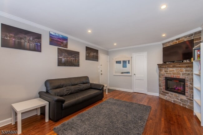 Photo - 378 Claremont Ave Unit 10