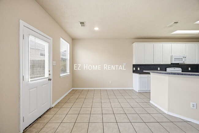 Photo - 14322 Mooreview Ln