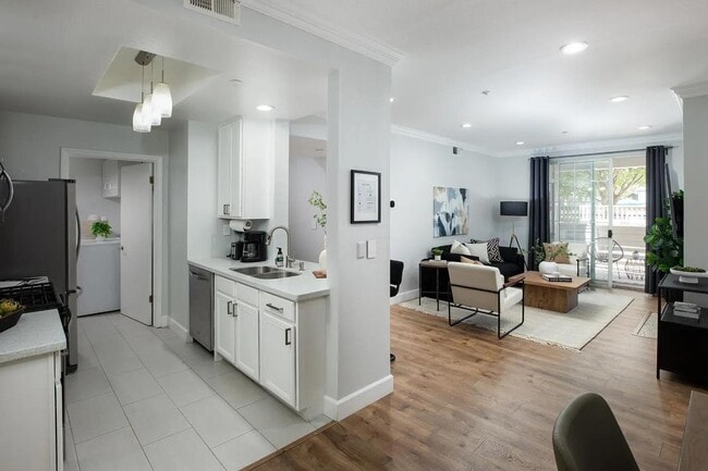 Building Photo - 607 Arcadia Terrace Rental