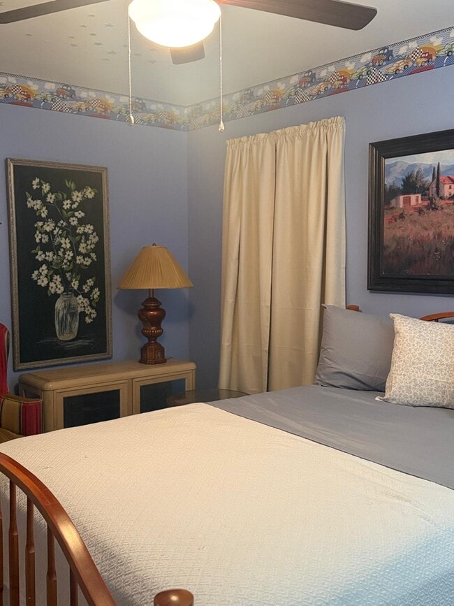 Photo - 5326 Main St