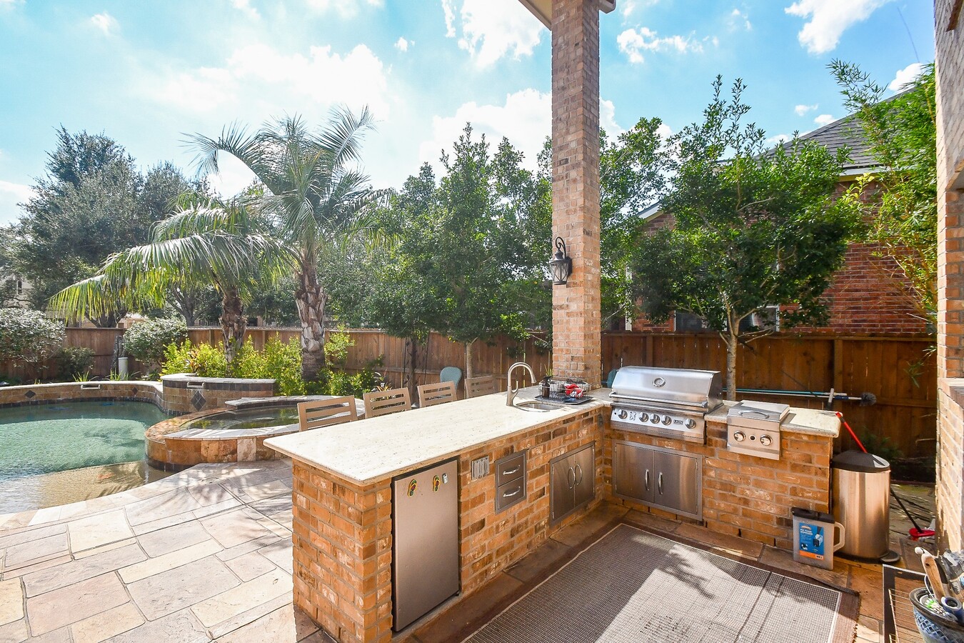 Photo - 7106 Habersham Ave