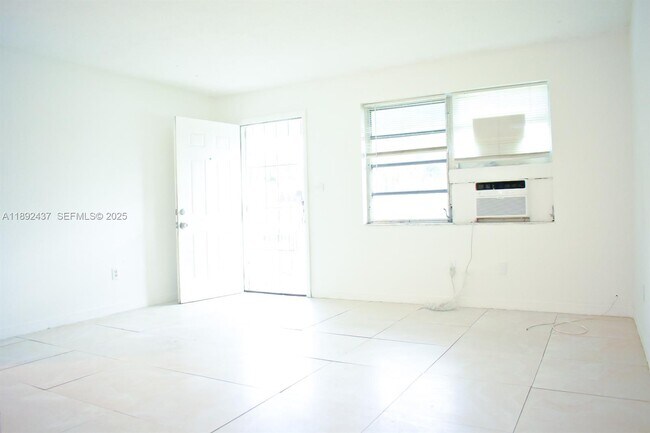 2265 NW 98th St Unit 2265