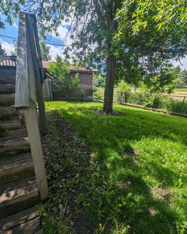 Photo - 715 21st St S