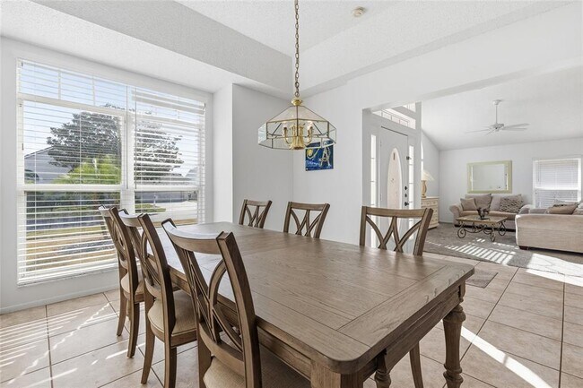 Photo - 8619 Knottingham Dr