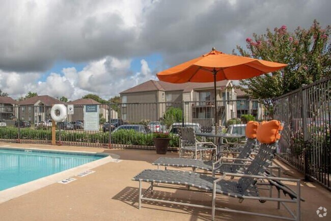 Building Photo - 2 bedroom in League City TX 77573 Unit 2035 Rental