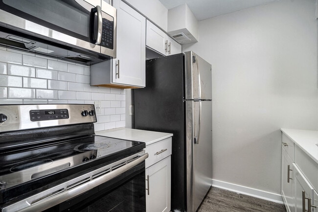 Building Photo - Places at Red Rocks Rental