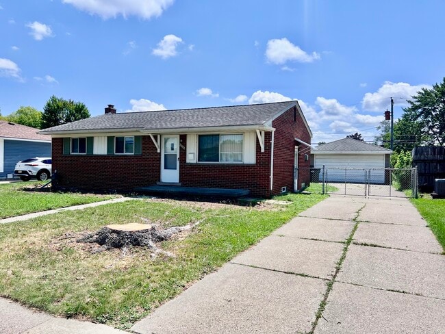 2252 Winston Dr