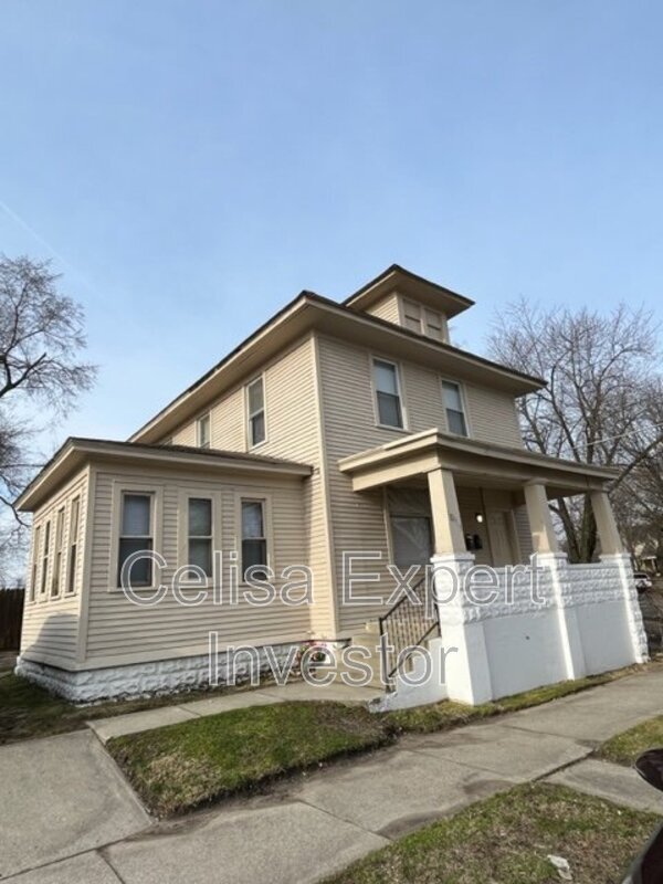 Photo - 1013 Stophlet St Unit 1