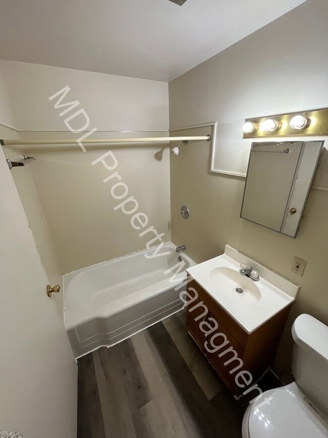 Photo - 206 Harold St Unit A