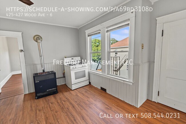 425-427 Wood Ave-6