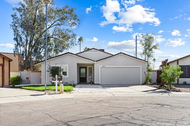 Building Photo - 4401 W McRae Way