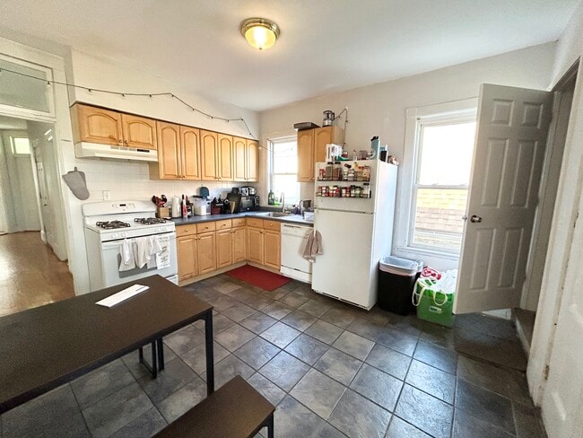 Photo - 54 Calumet St Unit 2