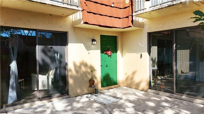 Photo - 5223 Cedarbend Dr