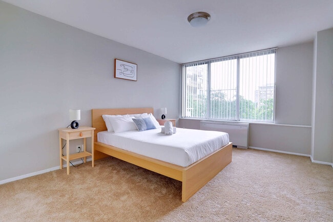 Photo - 2111 Richmond Hwy Unit FL3-ID1022385P