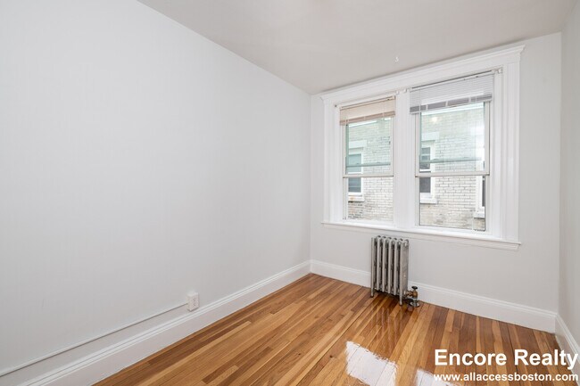 Photo - 286 Chestnut Hill Ave Unit 25