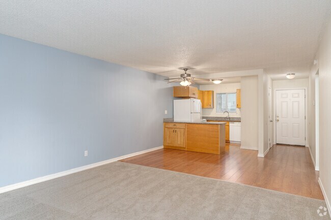 2BR, 1BA - 850SF - Living Room