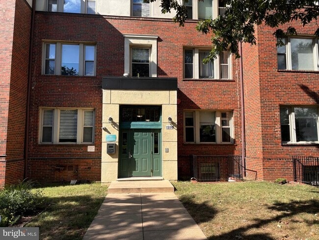 Photo - 1218 Perry St NE Apartment Unit 202