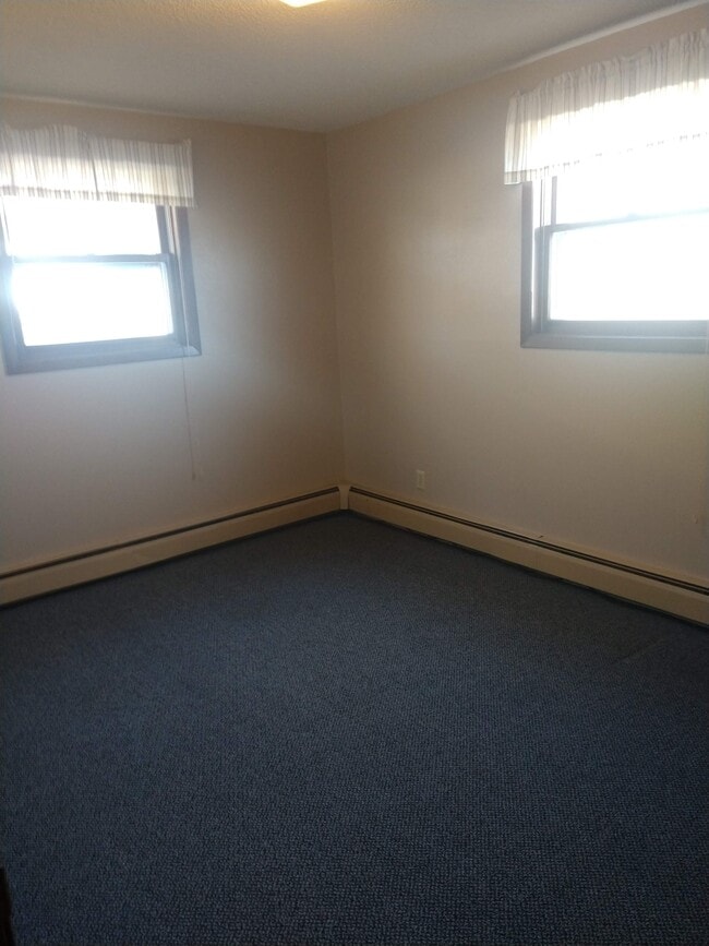 DORMITORIO - 321 N Rowley St Unidad 4