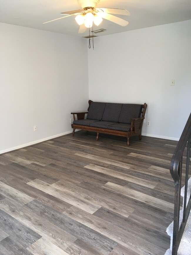 Building Photo - 103 Ramsey St Rental