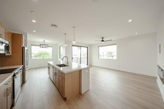 Photo - 15006 N Ivory Dr Unit 203