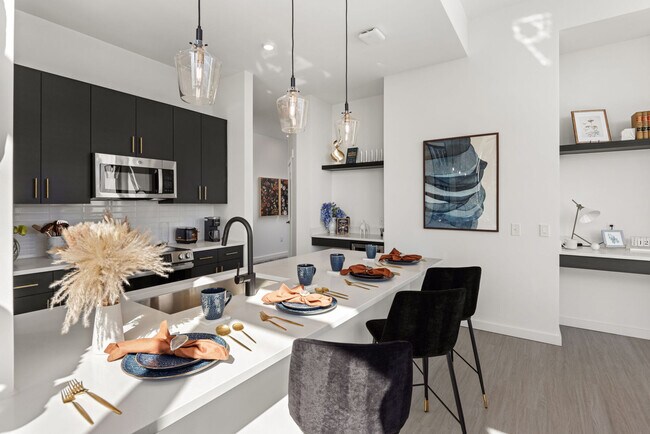 Overlook at Radius Dilworth apartments — community photo