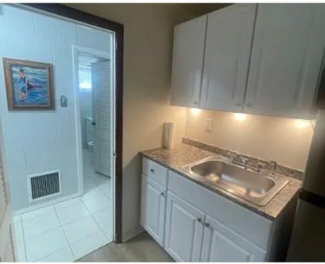 1 Norton Ave Unit Studio