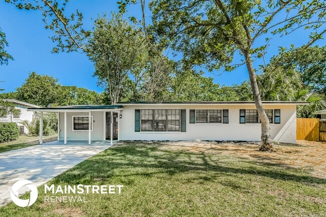 Building Photo - 8029 Patou Dr N Rental