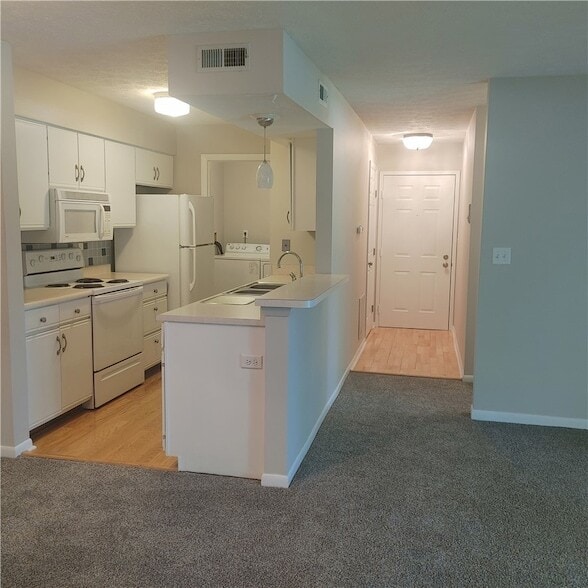 Photo - 6620 Green Branch Dr Unit 4