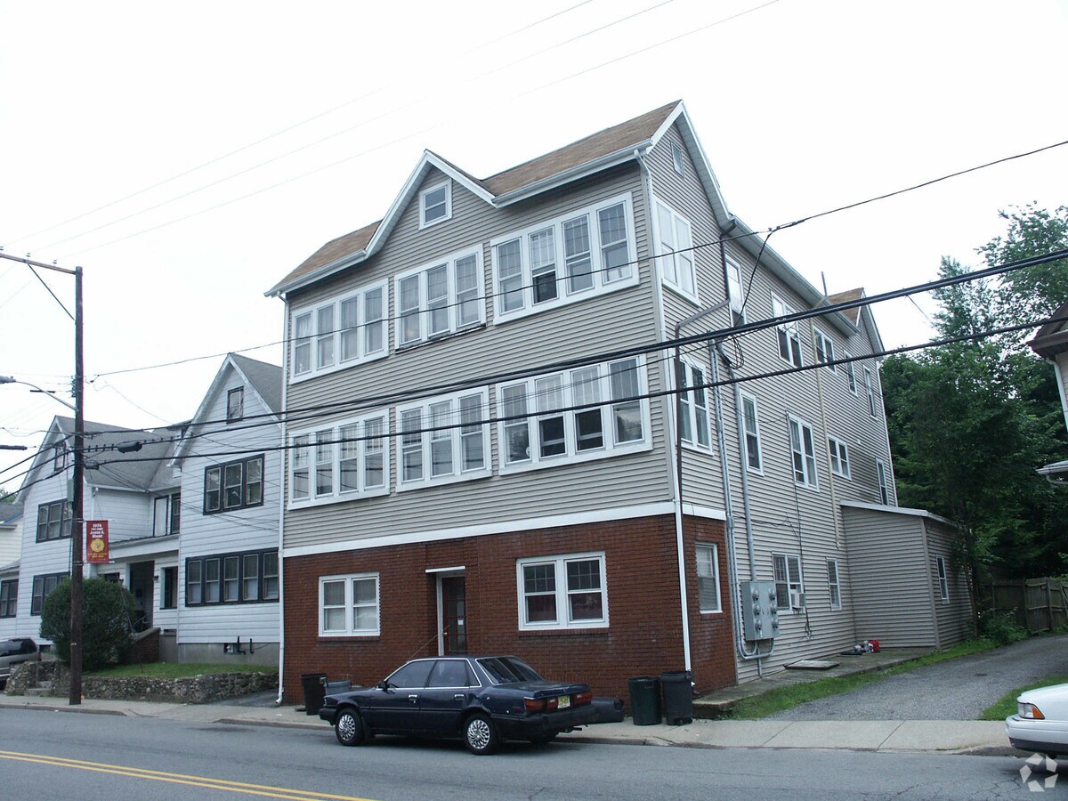 Photo - 281 S Main St Apartments