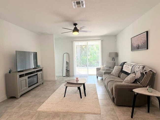 Photo - Beautiful Furnished 3 Bedroom Home in the Links at LPGA!