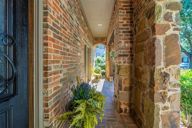 Photo - 1364 Aubrey Ln