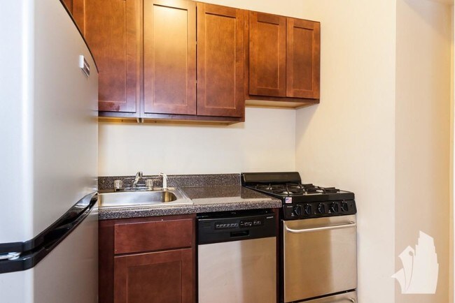 Photo - 1164 N Dearborn-208 Unit 208