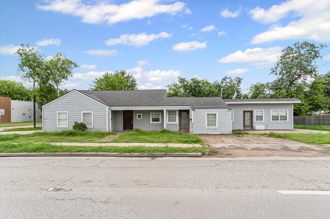 Building Photo - 3216 Avenue I Ave Rental