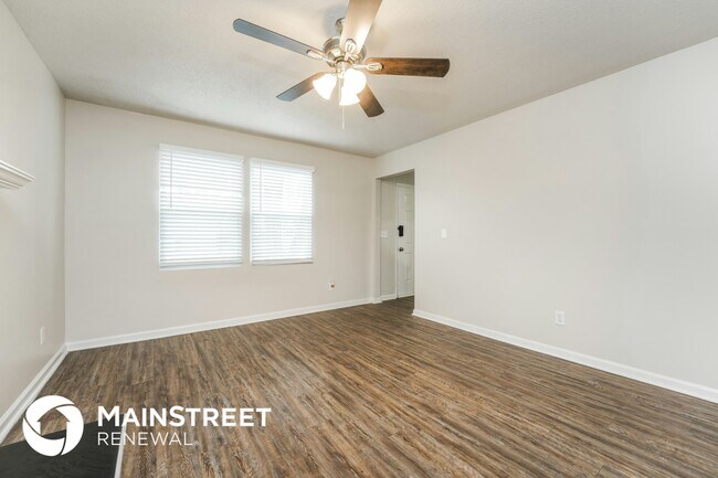 Photo - 5439 Farmview Close