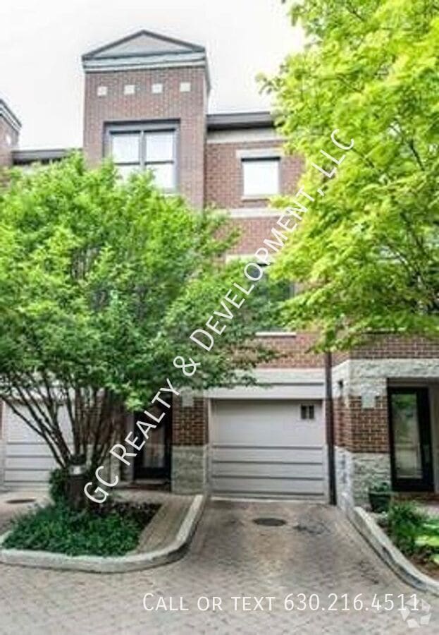 Building Photo - 2730 N Greenview Ave Unit G Rental