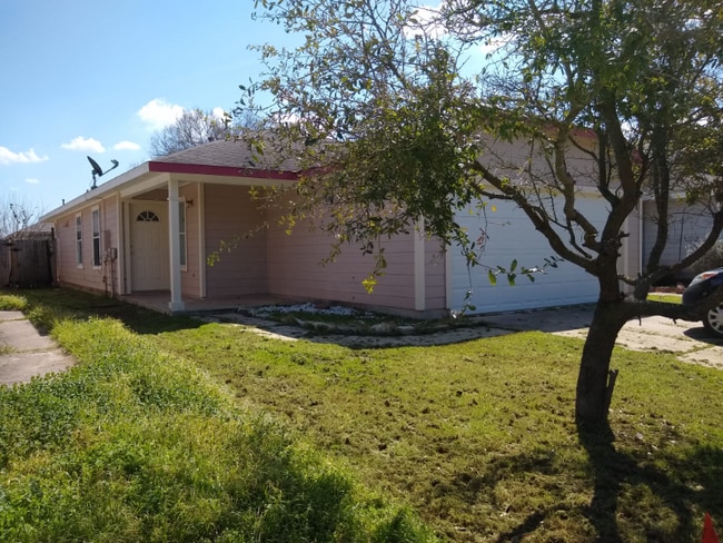 Photo - 3205 Crownover St House
