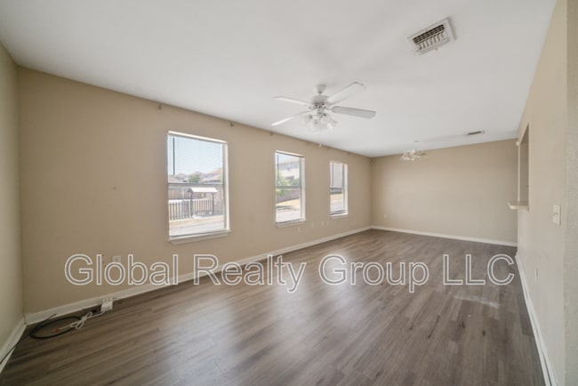 Building Photo - 6931 Hallie Ridge Rental