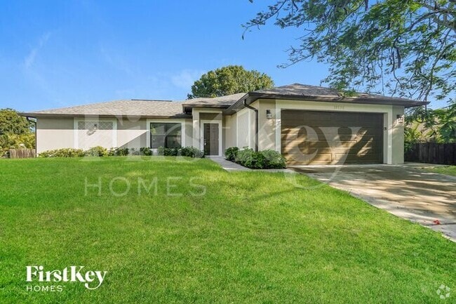 Building Photo - 18536 Spruce Dr W Rental