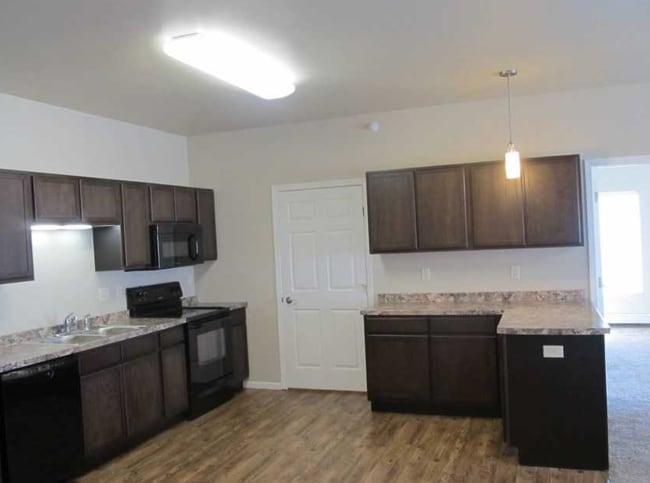 Photo - Killdeer Highlands