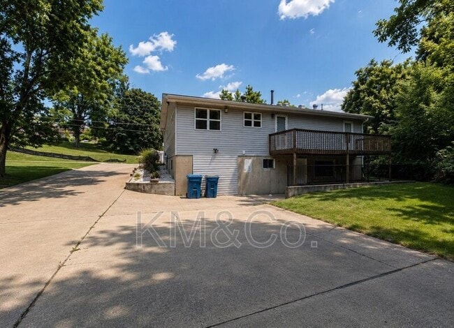 Photo - 535 Elm St
