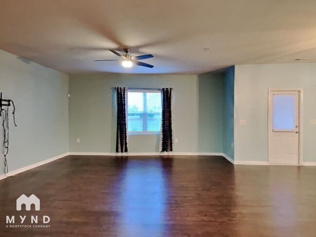 Photo - 2101 Attend Xing